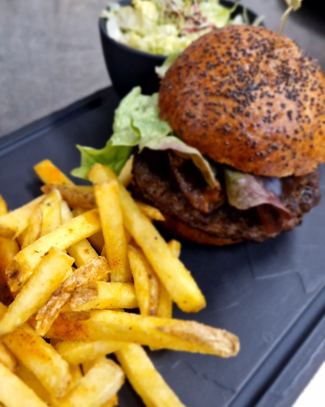 Burger de la Theurre et frites